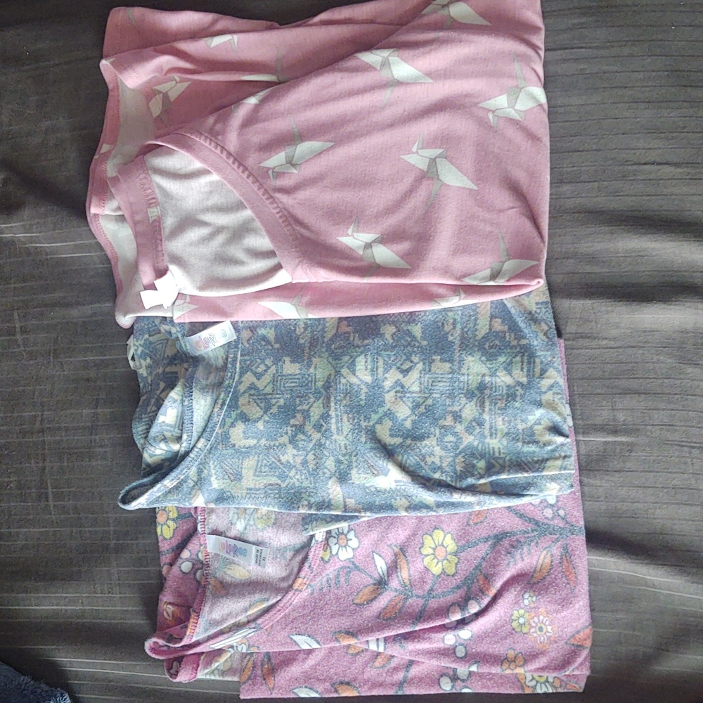 3 XL ❤️ LuLaRoe shirts